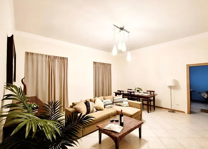 Vacanze Napoli Centrale Spacious 130 Sqm 2 Bedrooms 1 Full Bathroom 1 Small Service Bathroom Huge Living Room